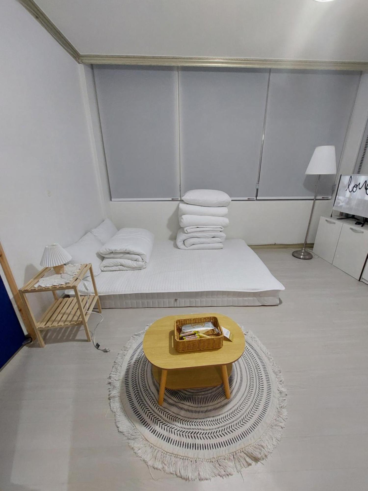 גייאונגג'ו Blau Guesthouse מראה חיצוני תמונה